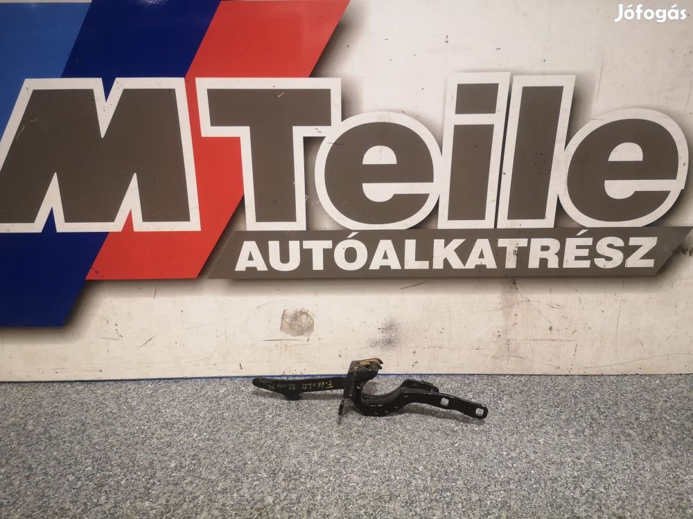 [GYÁRI BONTOTT] BMW - CSOMAGTÉRAJTÓ ZSANÉR (BAL OLDALI) | F11 + LCI |